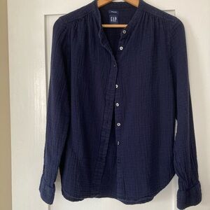 GAP Crinkle Gauze Button Down Shirt